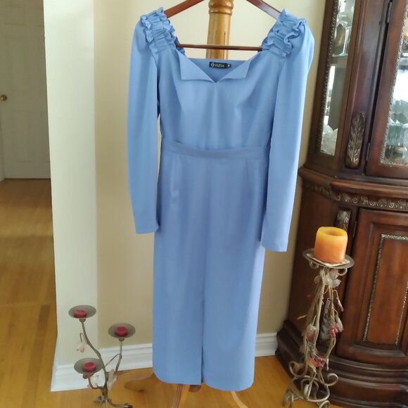 Elegant Classy Dress, Made in Europe, Size - XSP - Picture 1 of 5